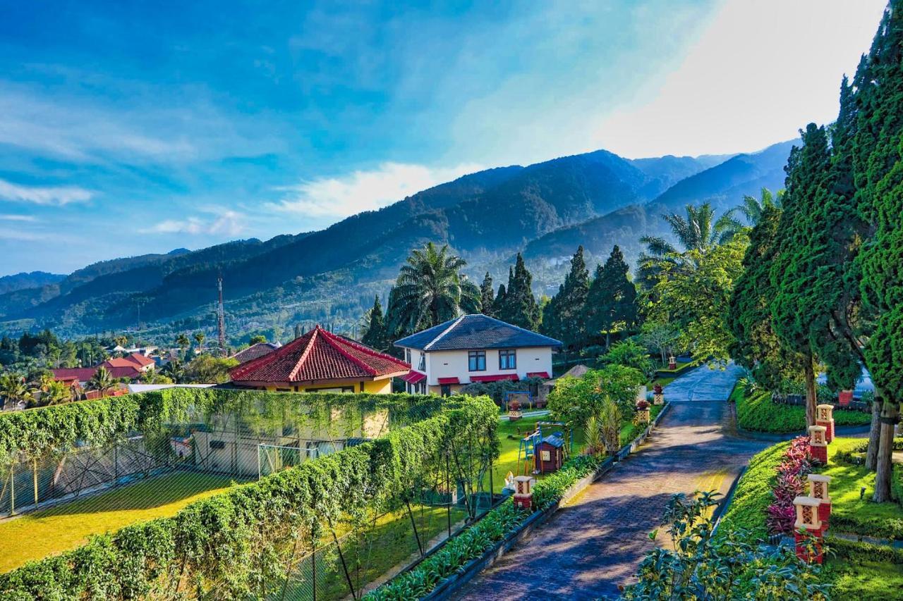 The Jayakarta Cisarua Puncak Exterior foto